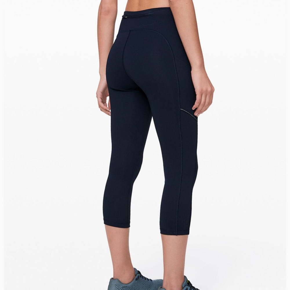 Navy Lululemon Cropped Leggings